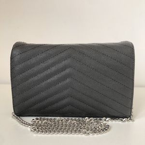 Dam Nytt märke Axelväska Designer Kedja Crossbody Handväska Läder Metall Sequin Brev Kuvert Messenger Små Square Plånbok