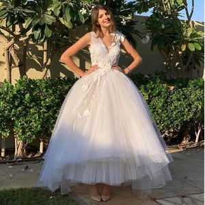 Sweetheart Lace Ball Ball Vestidos de Noiva Strapless Appliques Lantejoulas Vestidos Noiva Personalizado Feito Abiti Da Spassa