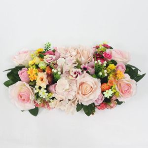 装飾的な花の花輪フローン人工卓上ランナーの列の結婚式のアーチ花党の家 - 装飾偽の花の配置背景D