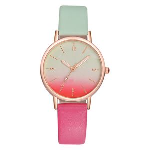 Montre de Luxe Classic Ladies Watches Quartz titta på 40mm mode armbandsur kvinnliga armbandsur butik atmosfär armband för flickvän gåvor