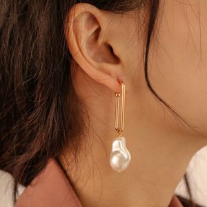 Korean Simple Gold Color Metal U Shape Long Women Fashion Jewelry 2021 Vintage Baroque Pearl Hanging Earrings EH055