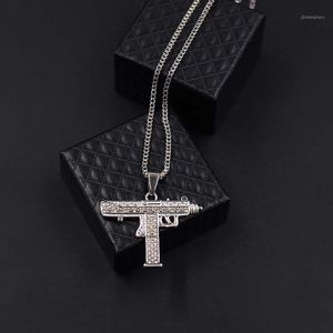 Hip Hop Iced Out Choker Pełna Rhinestone Numer Pistolet Maszyna Wisząca 2021 Naszyjniki Obecne Bling Rapper Łańcuchy Biżuterii