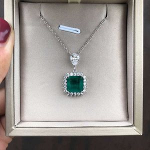 Elegant 9mm Square Green Zircon pendant necklaces for women Top Quality Sparkling Zircon Wedding Engagement party jewelry X0707