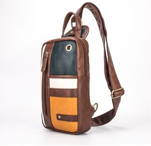 PU läder män Luxurys skolväskor Cowhide Vintage Sling Single Chest Back Day Pack Travel Famous Casual Cross Body Messenger Women Shoulder Bag