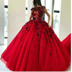 3D Çiçekler Quinceanera Balo Prenses Korse Tül Sparkles Tatlı 16 Elbise