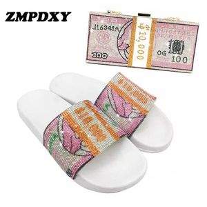 Moda Kobiety Kapcie Letnie Plaża Flip Flops USD Pieniądze Diament Kryształ Sandały Panie Luksusowe Outdoor iskrzące Slajdy Płaskie buty Y0427