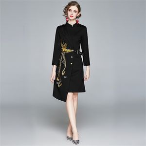 Мода дизайнерское платье весна осень женские платья стоять воротник вышивка элегантное наверное тонкое асимметричные платья 210603