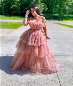 Moda Off Ramka Różowa Prom Dresses Długa Linia Formalne Suknie Wieczorowe Drapane Wielopięciowe Tulle Vestidos Robe de Noche