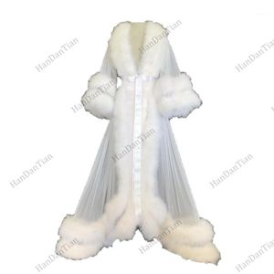 Kobiety Sleepwear White Double Deluxe Kobiety Robe Fur Nightgown Szlafrok Bridal Marabou Dressing Suknia Party Prezenty Druhna Dress