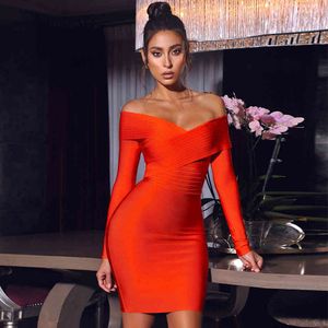 Inverno Donna Off Shouler Red Bodycon Bandage Dress Sexy manica lunga Mini guaina Club Celebrity Runway Party 210423