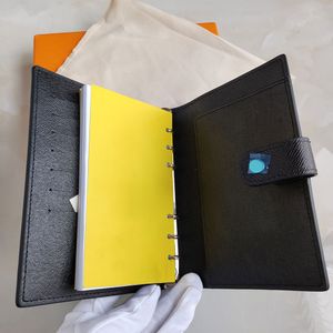 Alta Qualidade Titular Agenda Nota Capa Cobertura Couro Diário De Couro Com Dustbag E Fatura Card Notas de Livros Estilo De Moda Anel de Ouro Mens Mens Cartões Das Mulheres 2004m