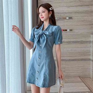 Mini abiti da donna in denim blu con scollo a barchetta Collo elegante High Street Fashion Sweet Jeans Dress Summer Arrival Robe 210514