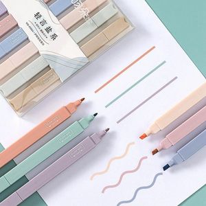 Highlighters 6 sztuk / zestaw Light Color Soft Tip Highlighter-Dwuosobowy Marker Pen Po Journal Fluorescencyjny Student Papetery