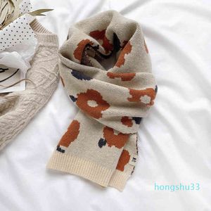 Vinter Japan och Sydkorea söta blommor dubbelsidig förtjockad varm student imitation cashmere scarf ull stickad bib kvinnlig