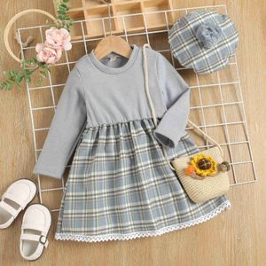 Herbst 2 Stücke Baby Mädchen Casual Langarm Kleid Kleinkinder Kinder kinder Plaid Nähte Oansatz A-linie Kleid mit Baskenmützen Outfits G1026