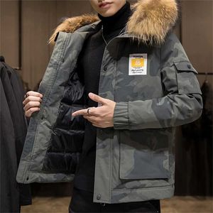 90% Vit Duck Down Polded Winter Men's Warm Down Coats Fashion Camouflage Fur Hooded Windbreaker Tjocken Puffer Jacket 8XL 211124