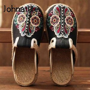Johnature klapki damskie letnie klapki haftowane płaskie z butami Retro kwiatowe ręcznie robione zwięzłe damskie 210624