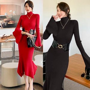 Fashion Long Flare Sleeve Solid Color Skinny Midi Knit Sweaater Mermaid Dress Women Streetwear Casual Outfits 210529