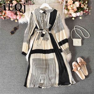 IEQJ 2021 Spring Autumn New Pattern Cotton Linen Striped A-line Parchwork Sahes Stand-up Collar Women Retro Dress 3AC049 X0521