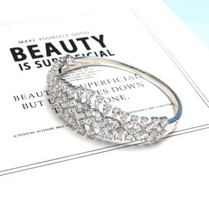 Tirim 2021 Luxury Fashion Micro Pave Armband Cubic Zircon Crystal Bangle för Kvinnor Smycken Tjej Party Dubai Tillbehör Wristl Q0720