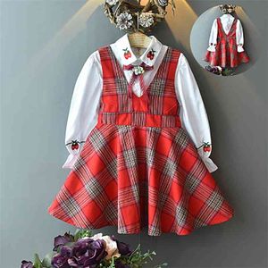 Ankomster Vinter Barn Sätter Långärmad Turn-down Collar Bow T-shirt Plaid Klänning Gullig 2PCS Tjejer Kläder 2-7T 210629