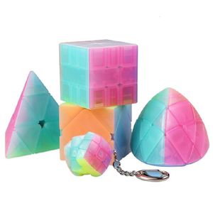 Jelly Keychain Magic Cube Leksaker Strange Shape Rice Dumpling Transparent Magico Cubo Pussel Utbildning för barn Presenter