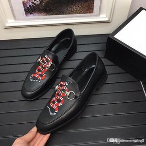 Wholesale lazy person shoes for sale - Group buy A1 NEW MEN s Top BRAND DESIGNER SHOES Male tudded Spike LOAFER CASUAL DRESS Flat SHOES lazy person Slip On CASUAL SHOE LOAFERS