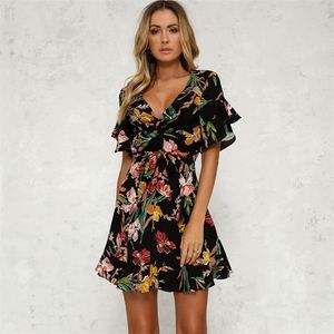 Kadın Boho Kısa Mini Elbise Yaz Çiçek Baskılı V Yaka Yay Düğüm Beachwear Sundress Bayanlar Kısa Kollu Ruffles Gevşek Vestidos 210522