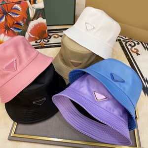 Fashion Bucket Hat Women Mens Hats Luxurys Designers Caps Hats Mens Bonnet Beanie Cappelli Firmati Winter Hat Cap Mütze Beanies B21020201L