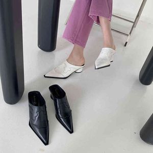 Spring Slippers Women Slides Pointed Toe Round Mid Heels Slip On Mules Shoes Gladiator Party Pumps Black/White Mules 210513