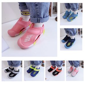 Детские сандалии 2024 летние девочки детские обувь для мягкой нарезки мальчики Baotou Leisure мягкие и легкие пляжные дети