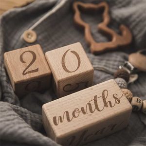 3pcs/set Handmade Baby Milestone Cards Square Engraved Wood Infants Bathing Gifts born Pography Calendar Po Accessories 211106