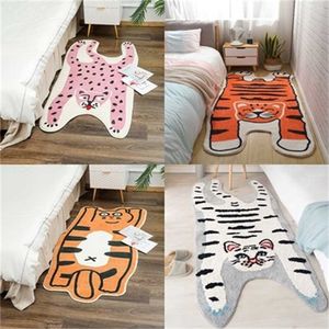 Tiger Leopard Bedroom Carpets Fluffy Area Rug Living Room Soft Bedside Carpet Kids Game Mats Decorative Rug Alfombra Dormitorio 211204