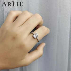 結婚指輪アーリースライバーカラースクエアクリスタルエンゲージメント女性キュービックジルコニアの魅力エレガントなトレンディなジュエリーギフト