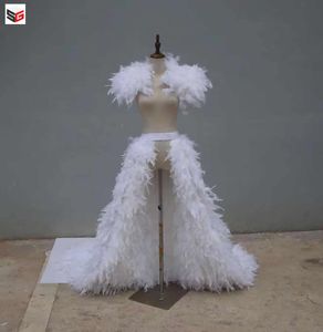 Nuovo arredamento. Festa di compleanno Bianco bellissimo mantello di piume naturali Costume cosplay Creativo Donna Uomo Oggetti di scena per fotografia