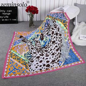 130 * 130 cm Neue Luxusmarke Frauen 100% Twill Seidenschal Floral Bandana Pferdedruck Quadratische Schals Wraps Mode Hijab Stirnband Q0828