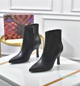 مصمم فاخر اكتشاف شقة الكاحل التمهيد أزياء المرأة كعب خطوة خط حارس أحذية سوداء JH415