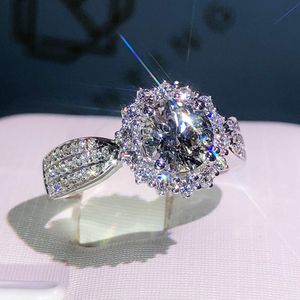 2021 fashion personality charm hot selling exquisite sky star micro inlaid zircon ring fashion wedding ring party Christmas gift lover ring top quality