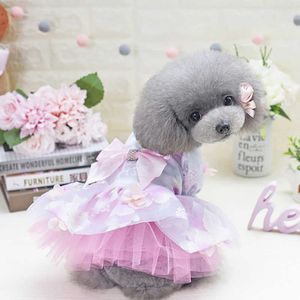 小さな犬のための春の秋の花犬のドレスちょう結びのチュートの誕生日パーティーウェディングドレステディ・チワワ猫ペットの服