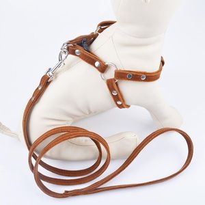 Hundkragar Leasher Soft Suede Material Harness Leash Set för Små Medium Dogs Djurträning Leads Puppy Halter Harnesses Brown Black Pin