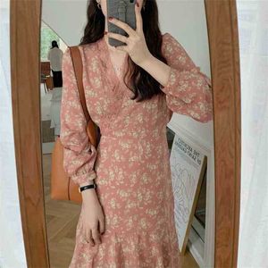 Women French Retro V-Neck Dress Lace Floral Printing Long Gentle Elegant Chic Female Fashion Clothe 210525