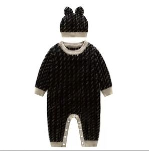 Sevimli Bebek Erkek Kız Marka Tulum Mektuplar F Bebek Uzun Kollu Tulumlar Şapkalar ile Sonbahar Kış Toddler Sıcak Tutmak Örme Onesies Büyük Kalite Çocuk Giyim