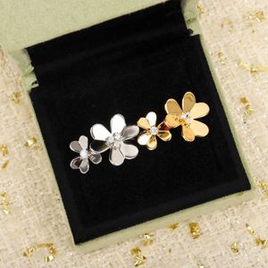 2022 Topp Pure Sterling Sier for Women Gold Color Flower Rings Muff Justerbar bröllopsmycken märke