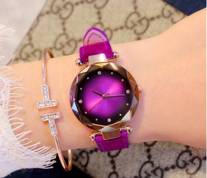 رفاهية جميلة CWP Womens Wimens Watch Watch الترفيهية تلميذة Wristwatch Dizzle Diamond 34mm ملونة دال أنثى الساعات الكوارتز