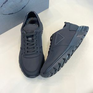 Sneaker Prado di alta qualità New Great Mens Wonderful Luxury Designer Casual Designer Scarpe ~ Scarpe da uomo di alta qualità Sneaker UE Taglia 38-45