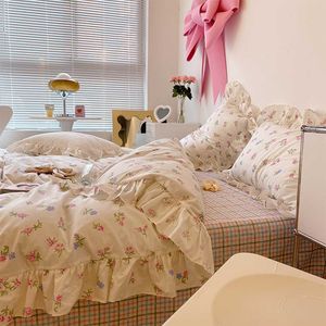 Floral Ruffle Bedding Set King Size Soft Lovely Girl Room Decoration Quilt Sheet Set monterad 210615