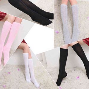 Harajuku Retro Women Autumn Winter Long Socks Casual Thick Warm Sock Lady Gift White Black Grey Pink White School Girl Y1119