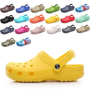 Nyaste tofflor Slides skor Män Kvinnor Sandal Platform Sneaker Mens Kvinnor Röd Svart Vit Gul Slide Sandaler Trainer Utomhus Inomhus Slipper Storlek 36-45 Barn