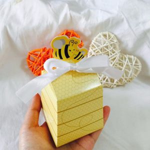 Пчелы Благодаря оптовых-50 шт WASP Candy Boxes Casamento Yellow Bee Mody Favors подарочная коробка Шоколадная коробка с лентами для крещения крещения на день рождения Y0305