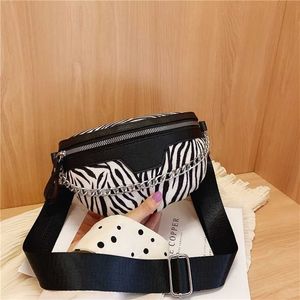 Kedja plysch zebra tryck Kvinnors midja väska tiger leopard fanny pack axel crossbody bröstkorgar kvinnlig handväska banan bälte väska 211028